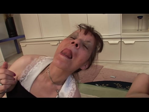 ❤️ Zwee Bomien an ee Grousspapp hunn en Dräier ❤ Super Porn bei eis